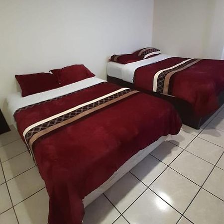 Estancia La Ocho Tijuana Buitenkant foto